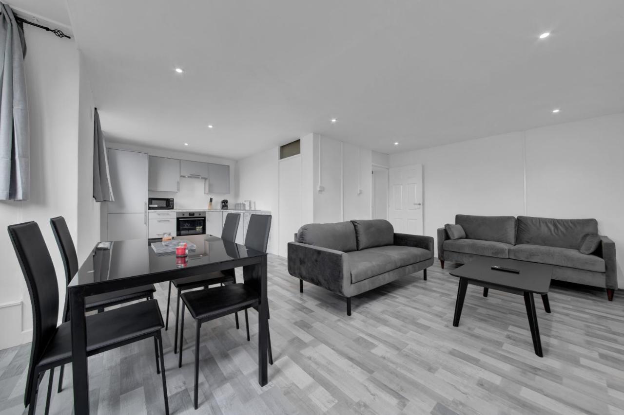 Suites By Rehoboth - Overcomers- Deptford Лондон Экстерьер фото